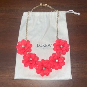 Floral chunky necklace